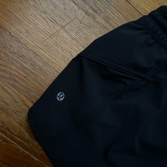 Lululemon Tracker Short V | *4” Inseam | SIZE 4 | Black - Picture 7 of 12